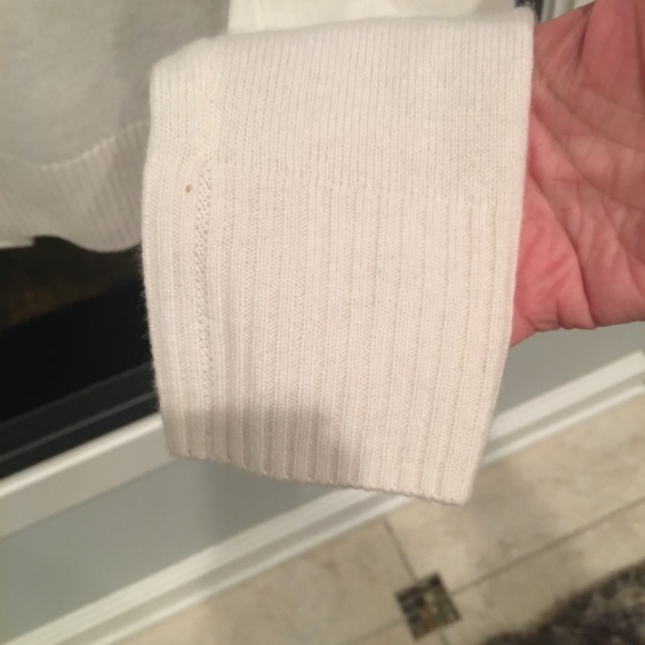 NWOT Women’s JCrew 100% Cashmere Cardigan Sweater - Picture 4 of 6